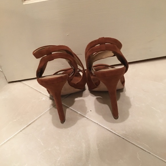 ZARA | Camel Side-CutOut Sandals - Picture 4 of 7